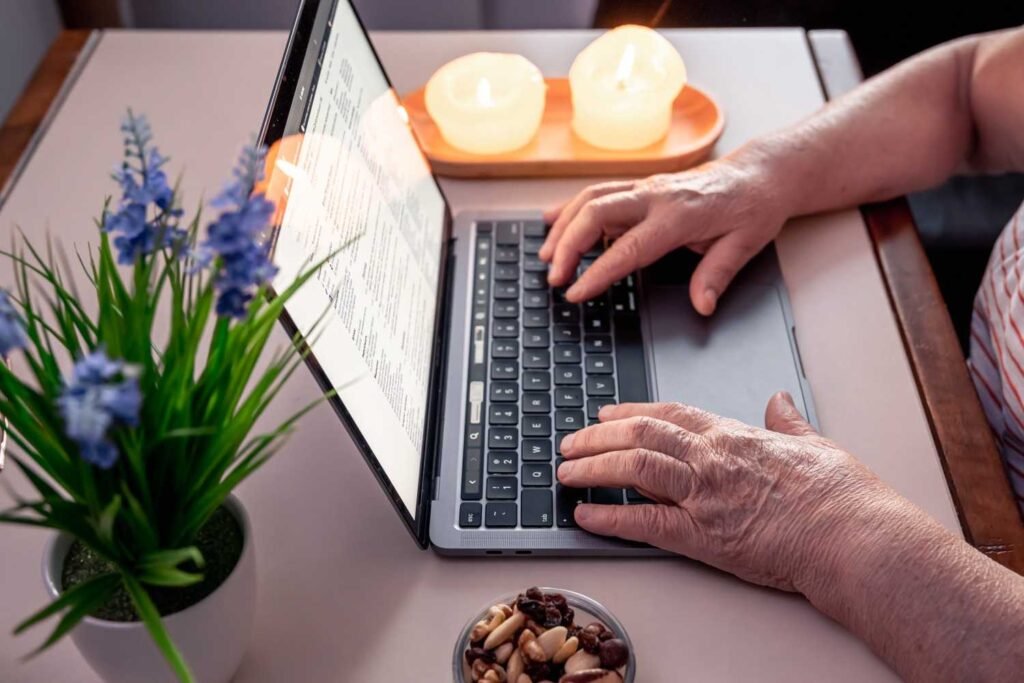 How Can Browser Zoom and Mobile Design Improve Accessibility?